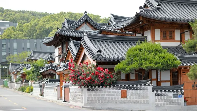Hanok houses in Bukchon, Seoul