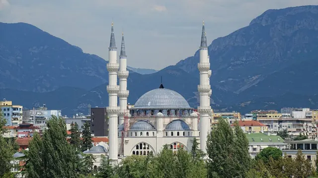 The Great Mosque with the mountains behind, Tirana