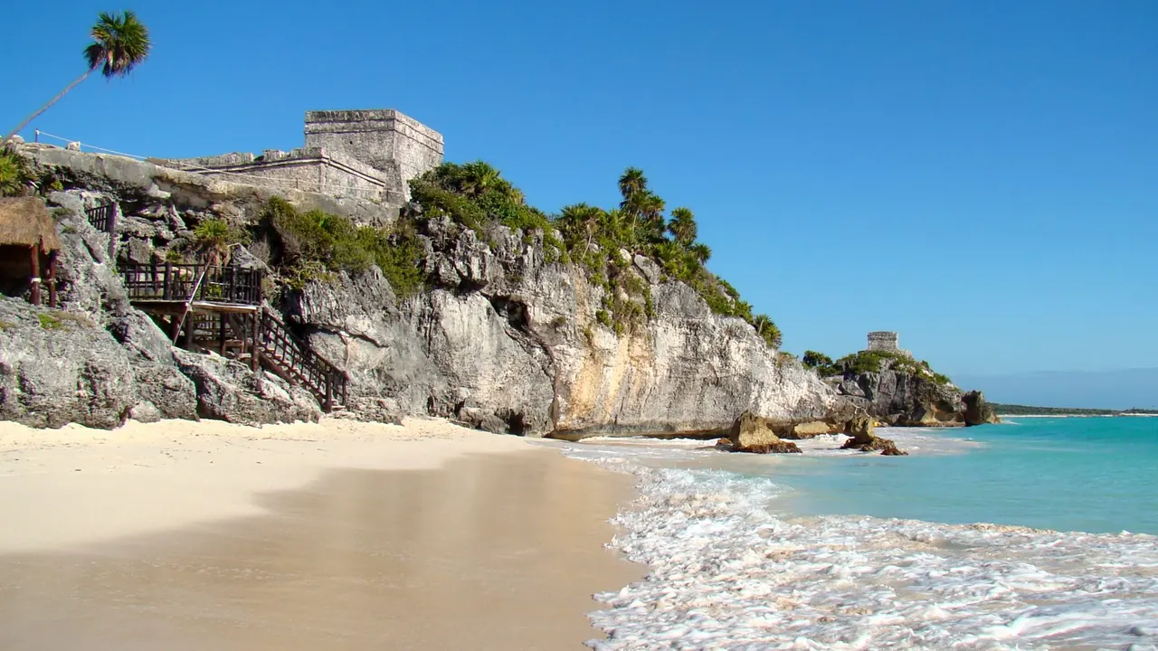 El Castillo above the beach at Tulum, Tulum
